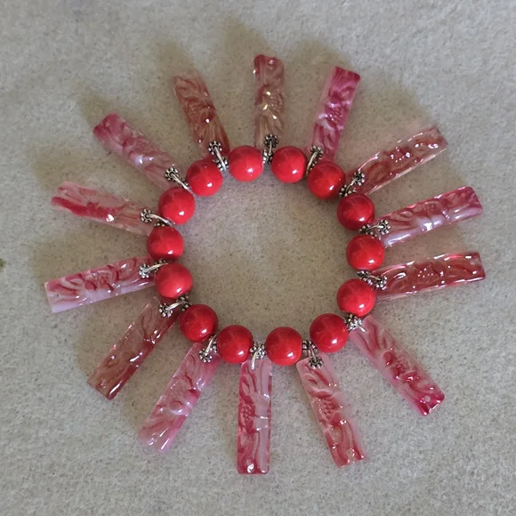 Red Beaded Bracelet w/ Red Marbled, Carved Glass Dangles & Siver Spacers - Picture 3 of 3